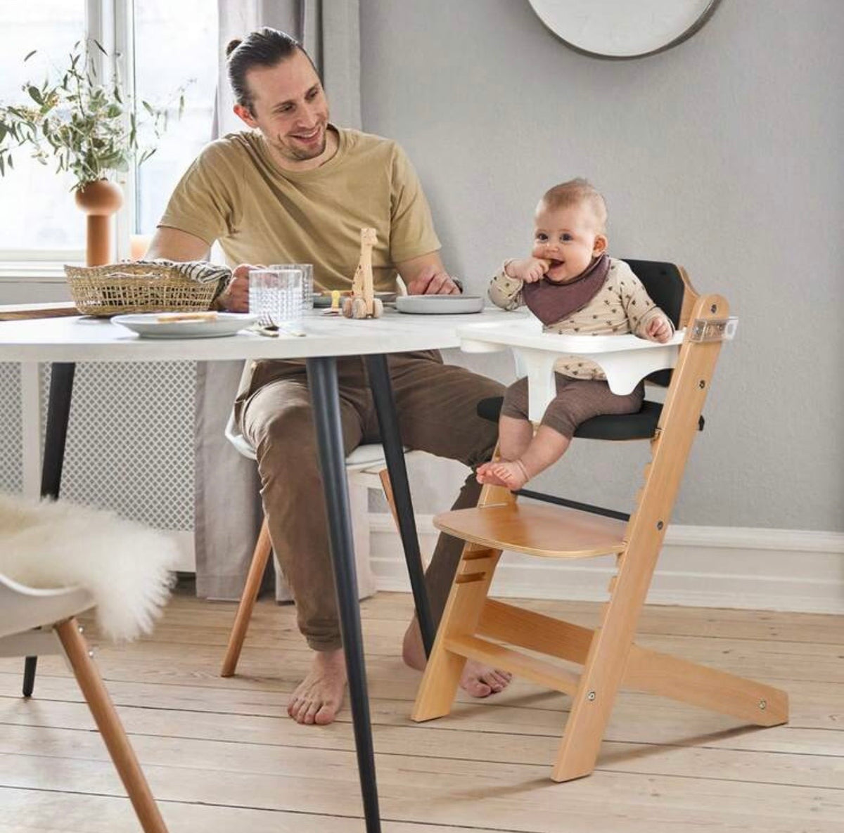TidyMini™ EverGrow Wooden High Chair – Adjustable Seat & Footrest, 5-Point Harness, Dual Removable Tray & Cushioned Seat